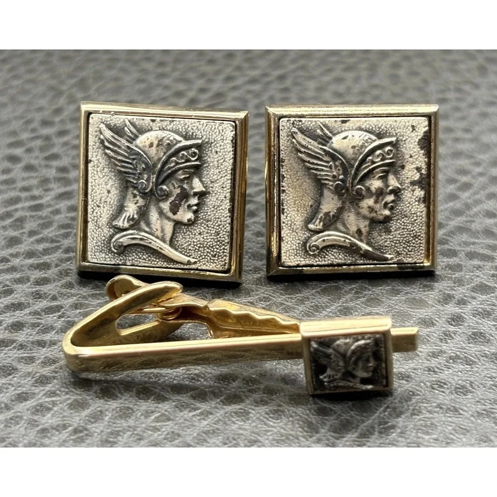 Vintage Shields Roman Soldier Helmet Cufflinks Gold Tone Tie Bar Set